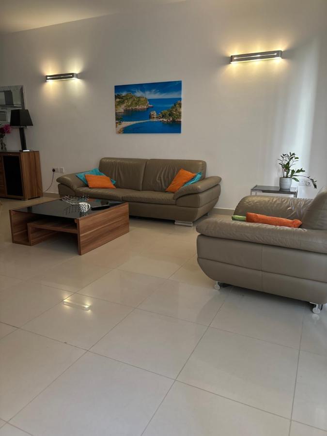 Belmonte Flat Apartment Слима Екстериор снимка